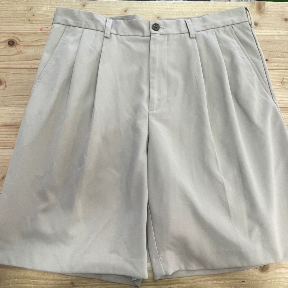 IZOD Golf Shorts Pleated Khaki Beige‎ Performance Size 34